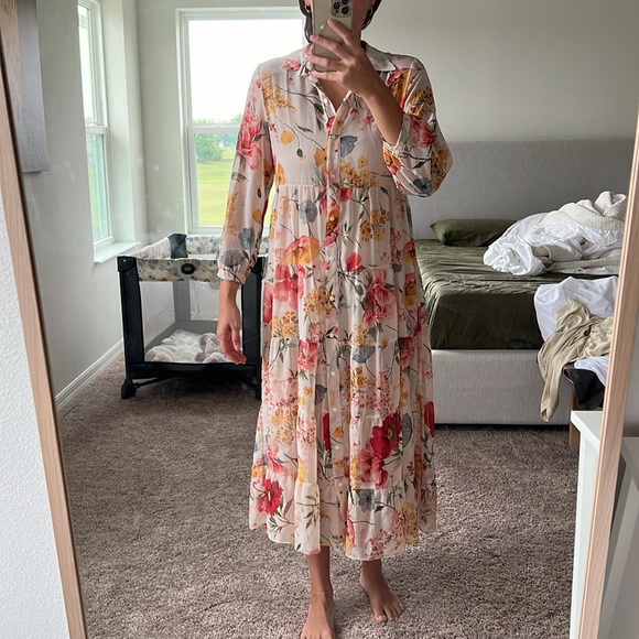 NWT Long Sleeve Tiered Zara Floral Dress - Picture 12 of 14